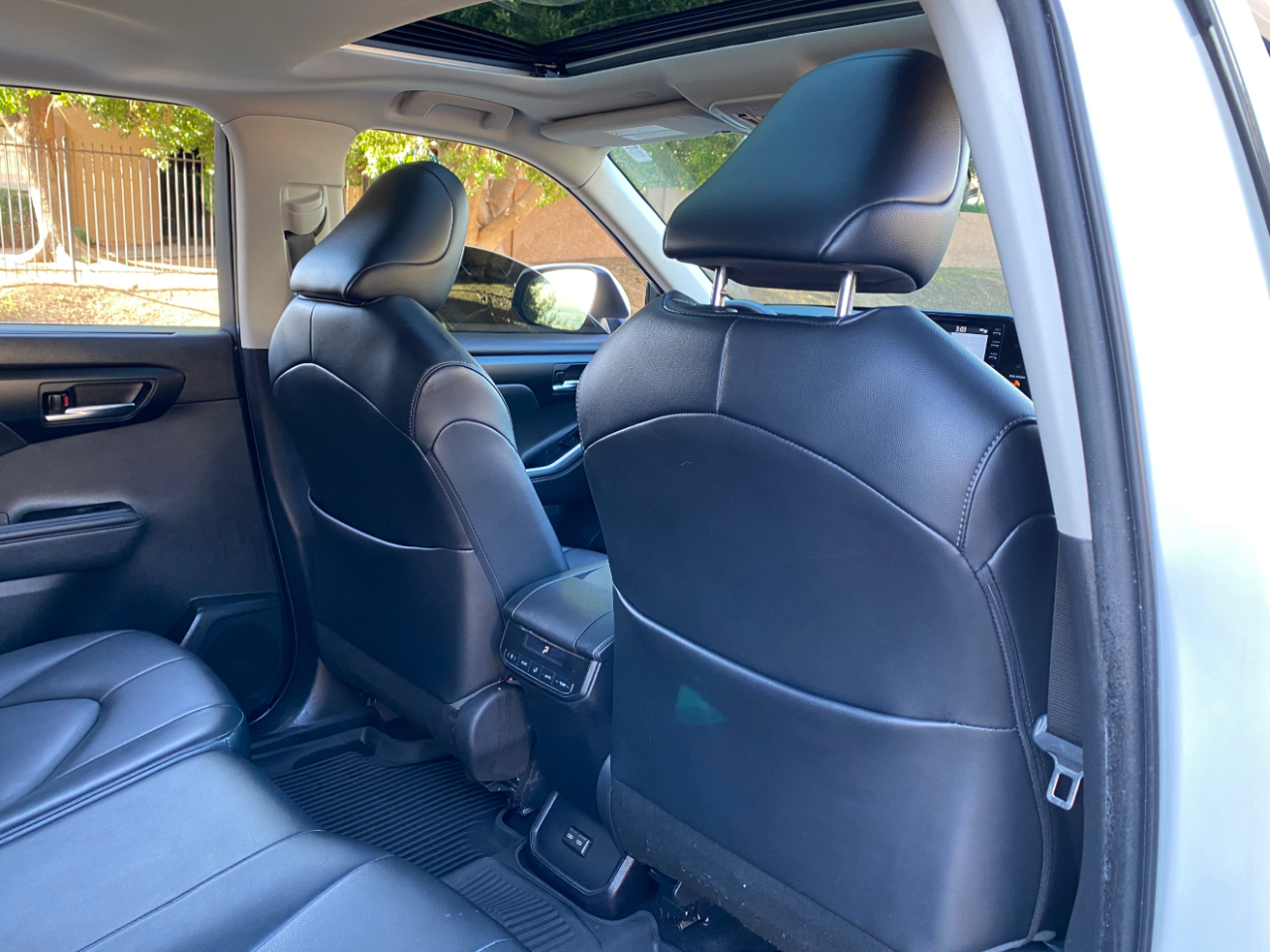 Toyota Highlander XLE FWD (Natl) 2022