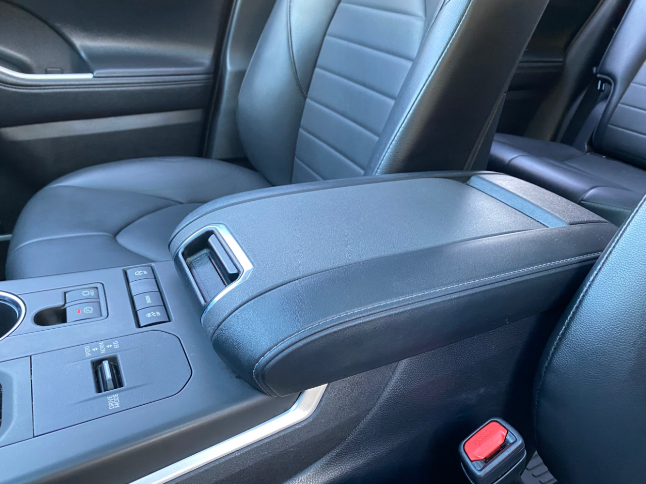 Toyota Highlander XLE FWD (Natl) 2022