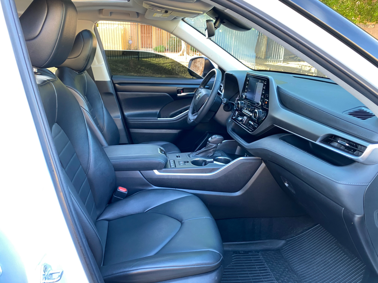 Toyota Highlander XLE FWD (Natl) 2022