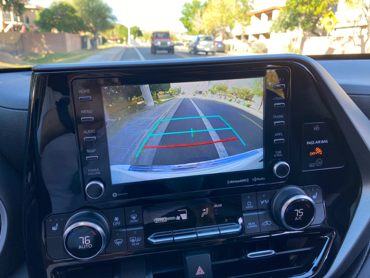 Toyota Highlander XLE FWD (Natl) 2022