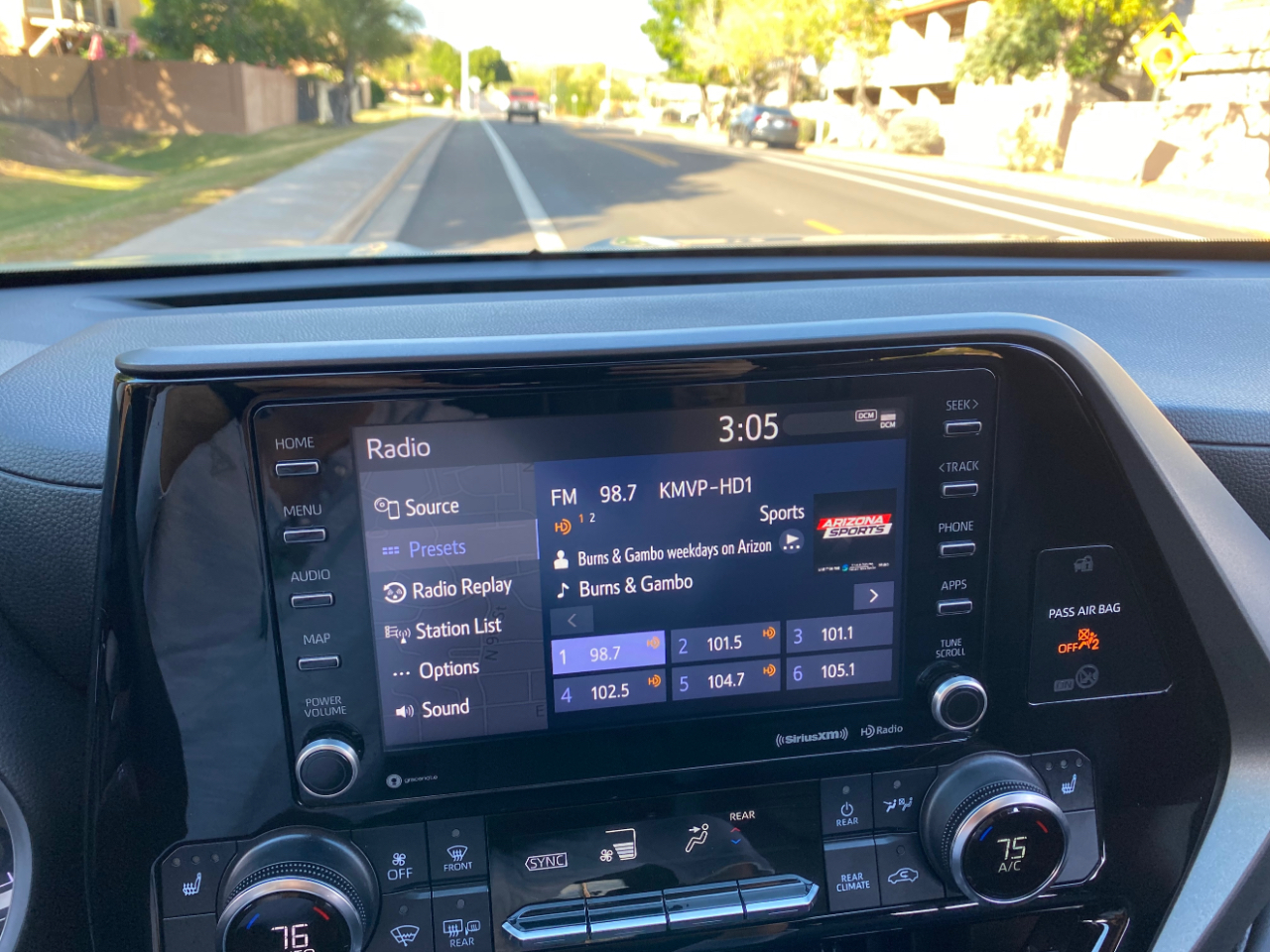 Toyota Highlander XLE FWD (Natl) 2022