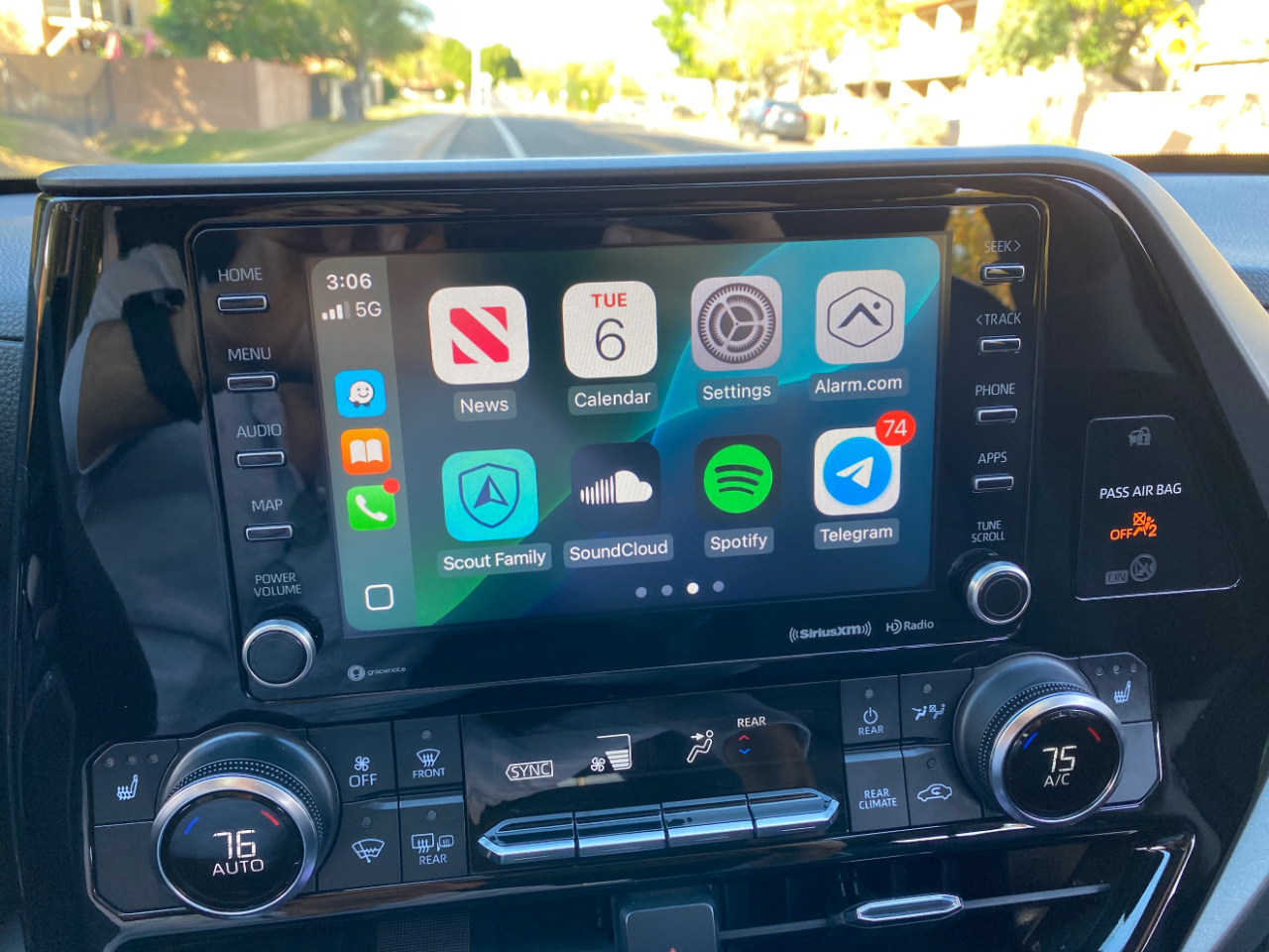 Toyota Highlander XLE FWD (Natl) 2022