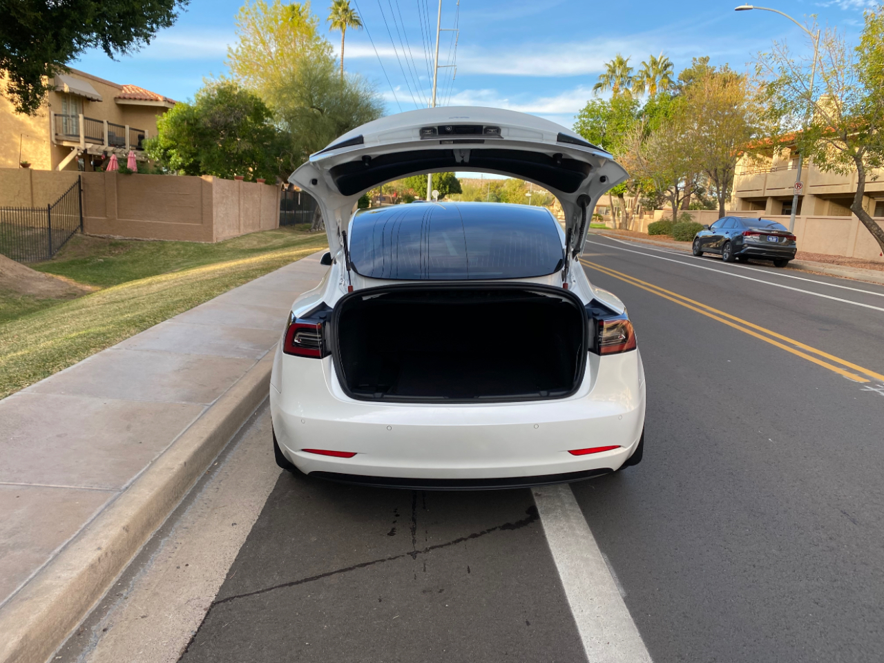 Tesla Model 3 Standard Range RWD 2020