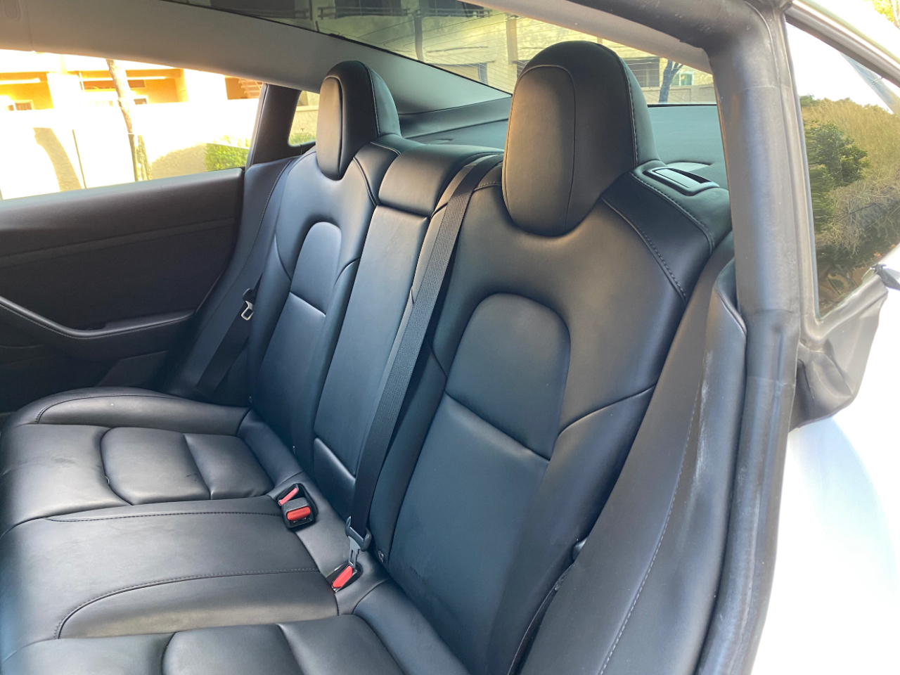 Tesla Model 3 Standard Range RWD 2020