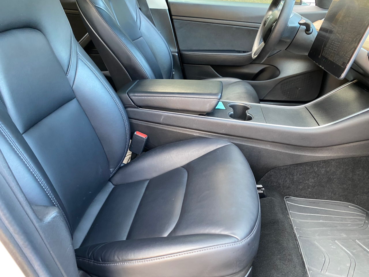 Tesla Model 3 Standard Range RWD 2020