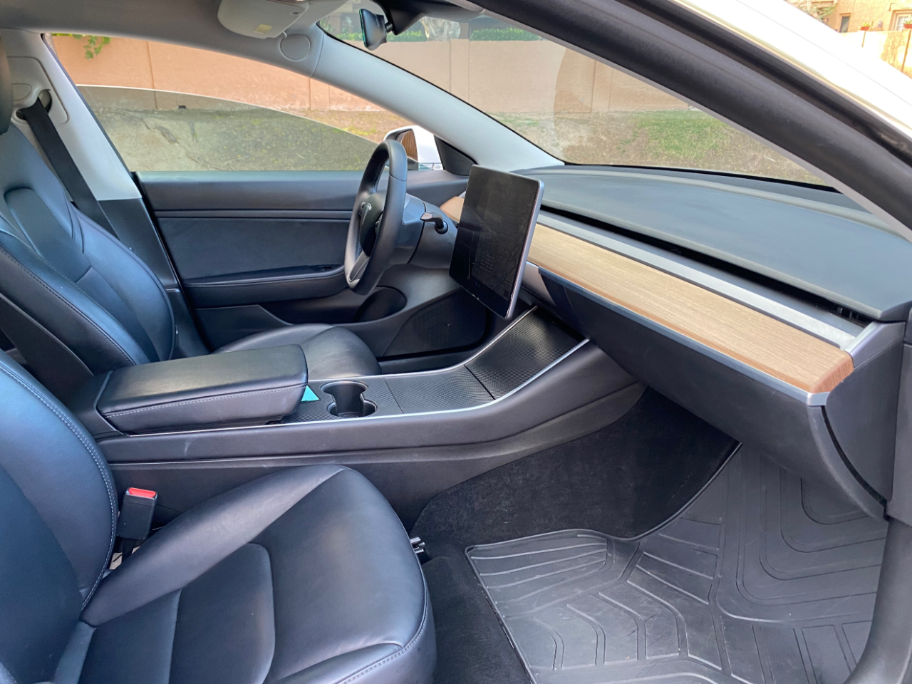 Tesla Model 3 Standard Range RWD 2020