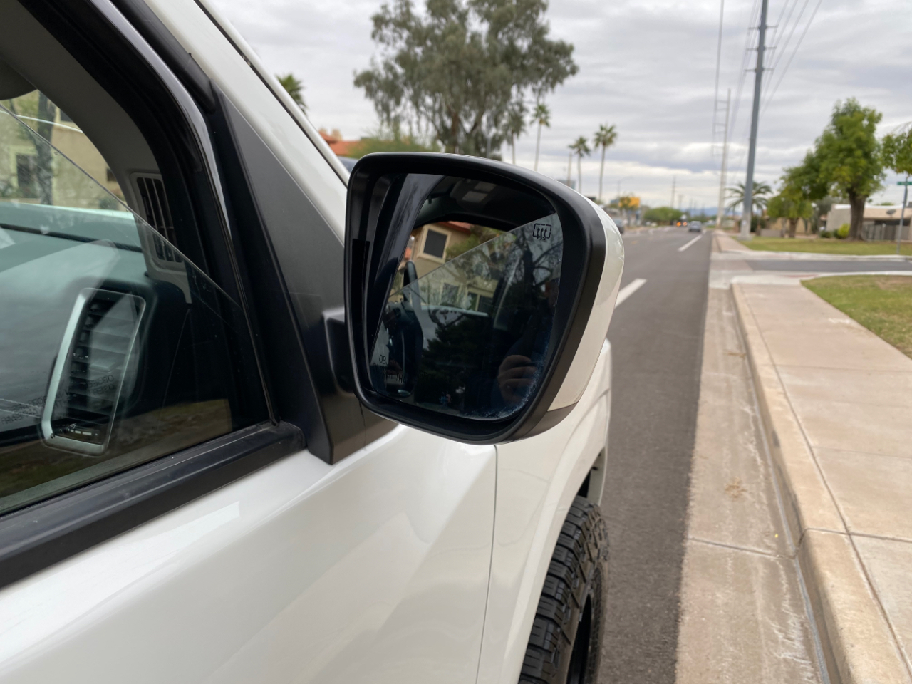 Nissan Frontier Crew Cab 4x4 SV Auto 2024