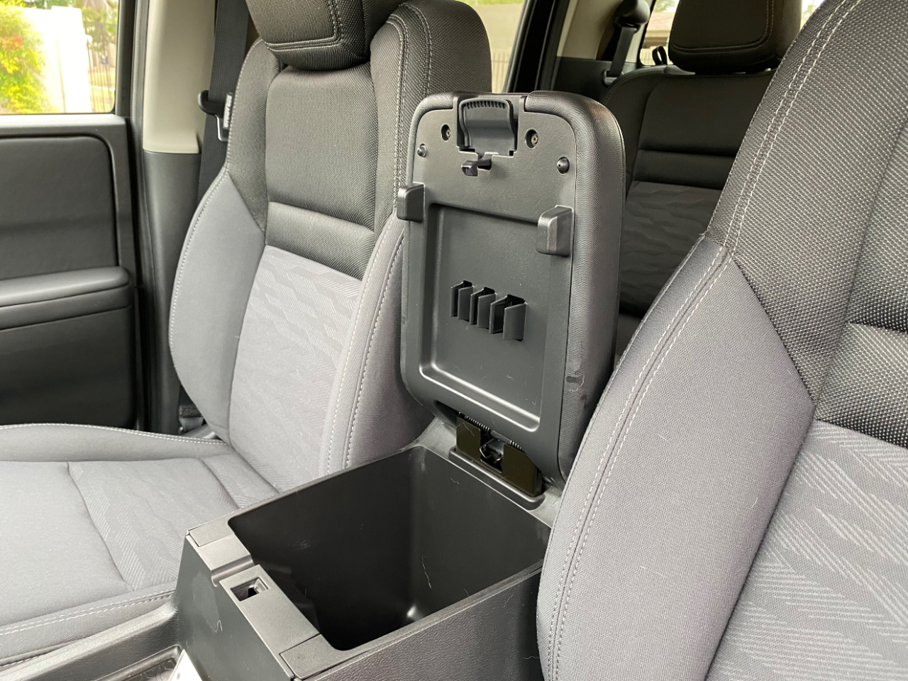 Nissan Frontier Crew Cab 4x4 SV Auto 2024