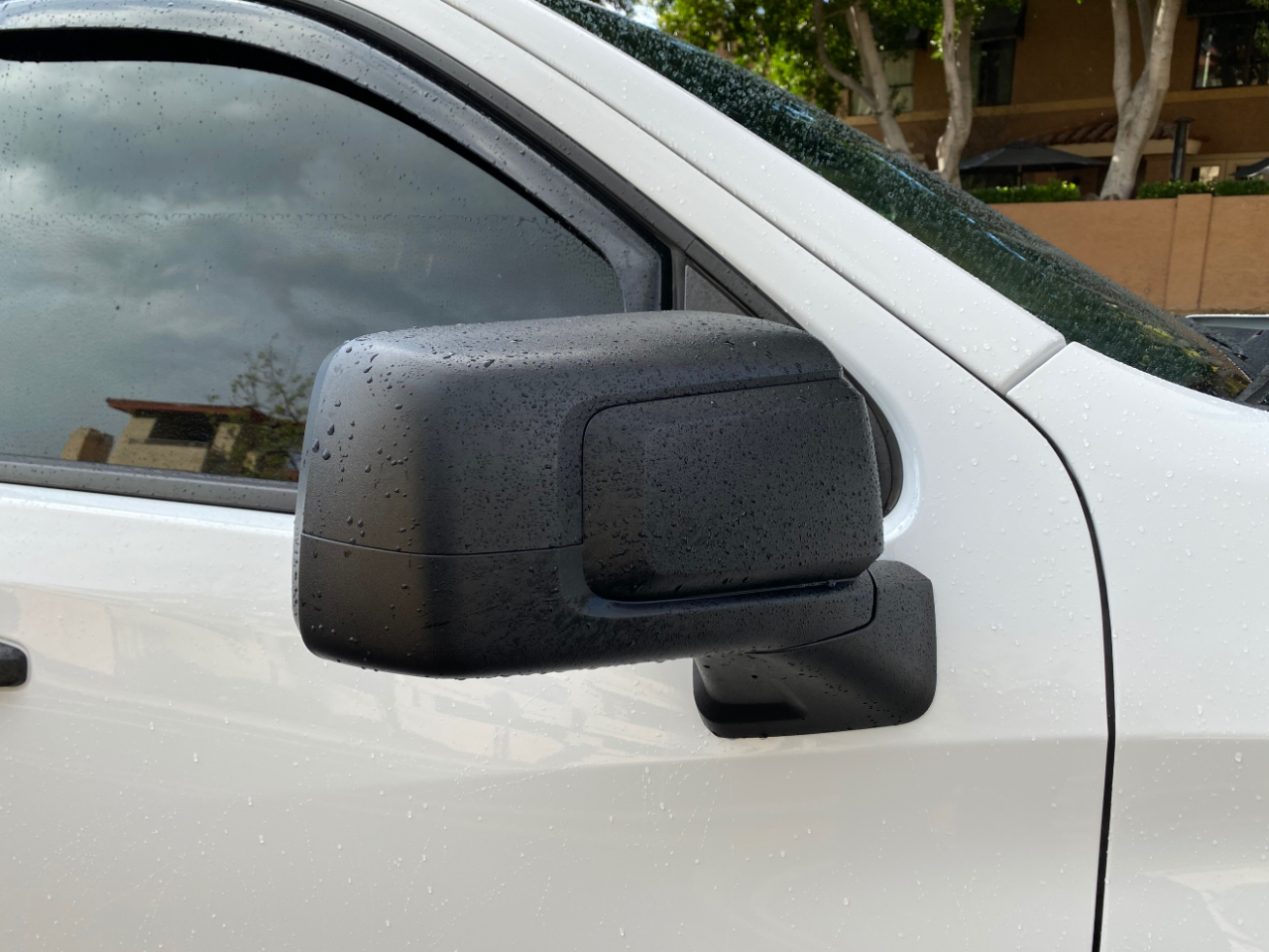 Chevrolet Silverado 1500 2WD Crew Cab 147" Custom 2024