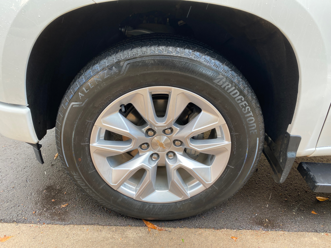 Chevrolet Silverado 1500 2WD Crew Cab 147" Custom 2024