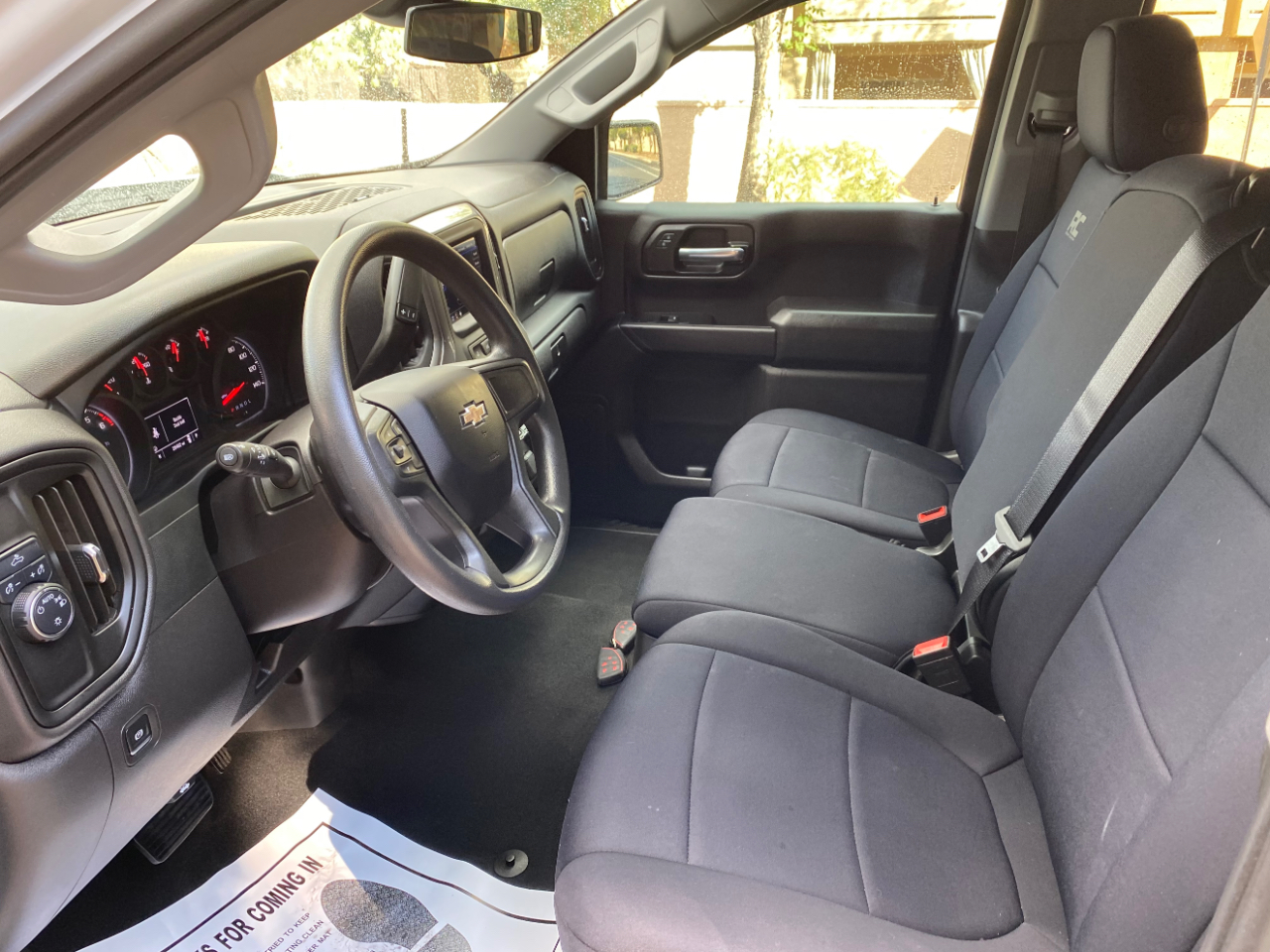 Chevrolet Silverado 1500 2WD Crew Cab 147" Custom 2024