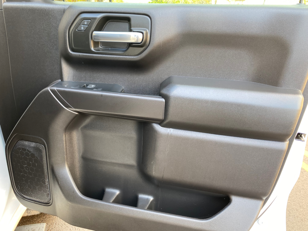 Chevrolet Silverado 1500 2WD Crew Cab 147" Custom 2024