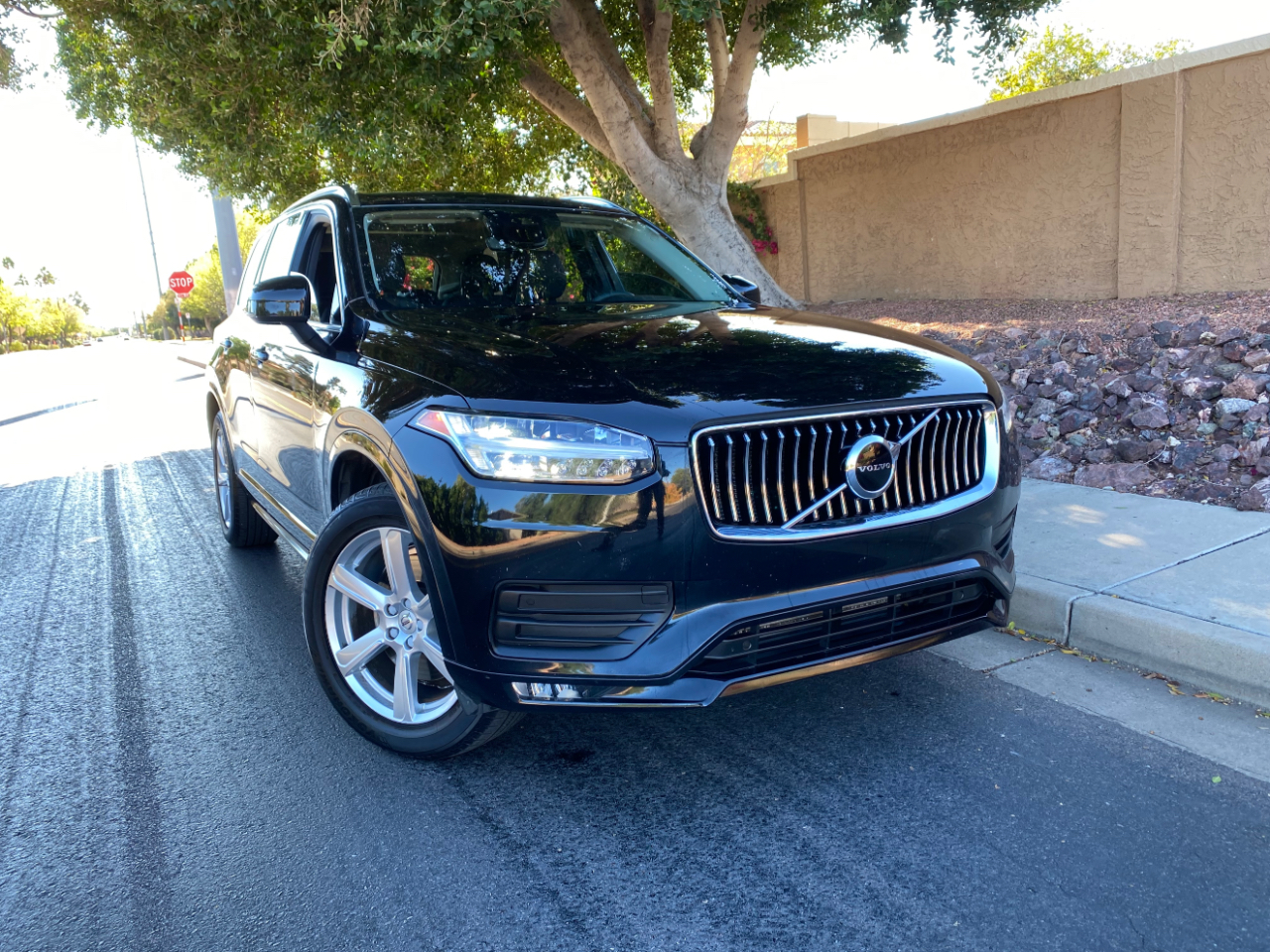 Volvo XC90 T6 AWD Momentum 6 Passenger 2020