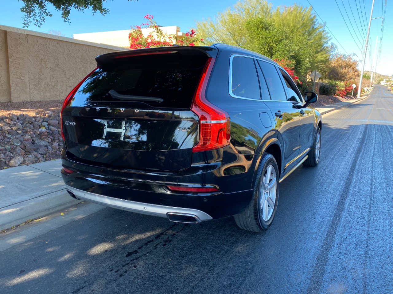 Volvo XC90 T6 AWD Momentum 6 Passenger 2020