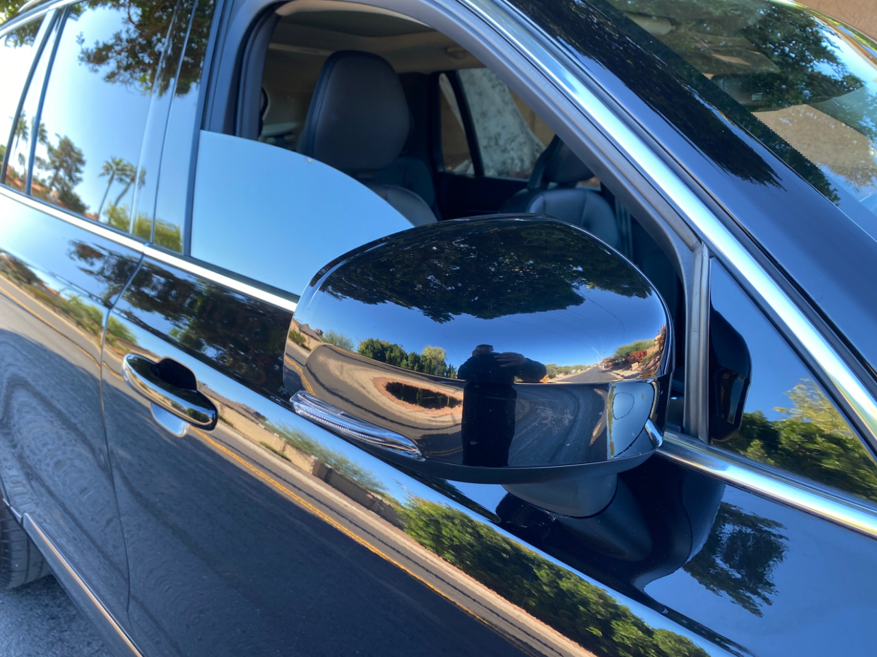 Volvo XC90 T6 AWD Momentum 6 Passenger 2020