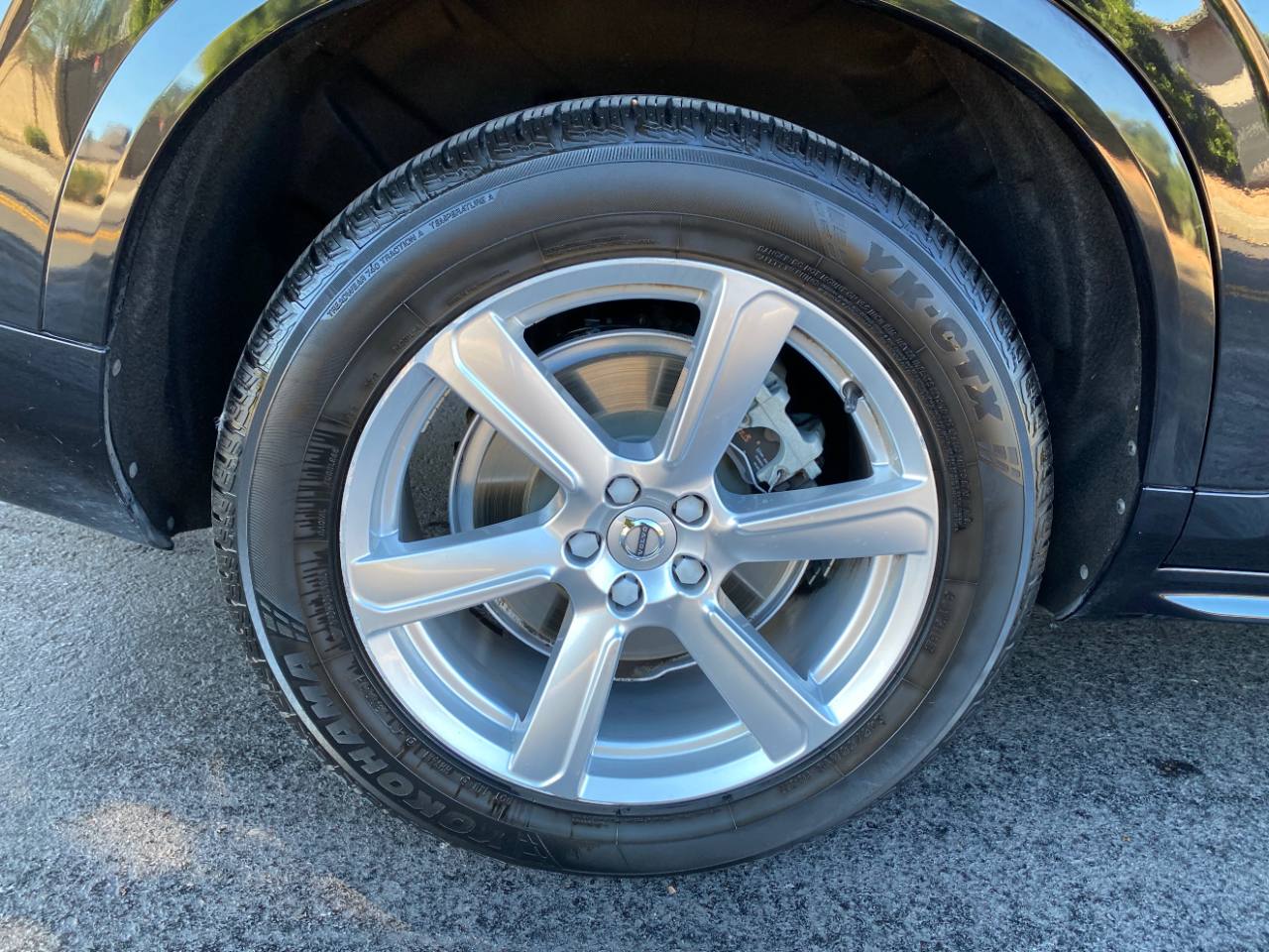 Volvo XC90 T6 AWD Momentum 6 Passenger 2020