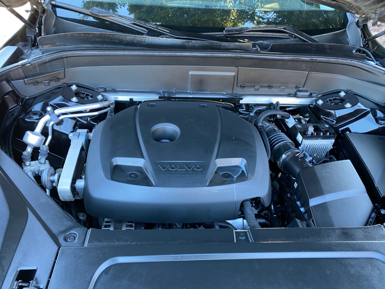 Volvo XC90 T6 AWD Momentum 6 Passenger 2020