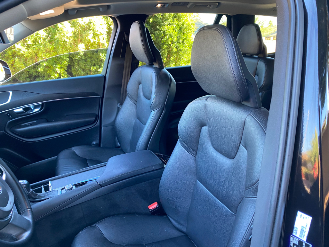 Volvo XC90 T6 AWD Momentum 6 Passenger 2020