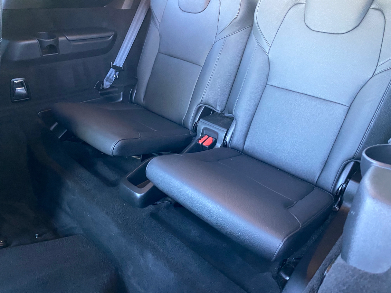 Volvo XC90 T6 AWD Momentum 6 Passenger 2020