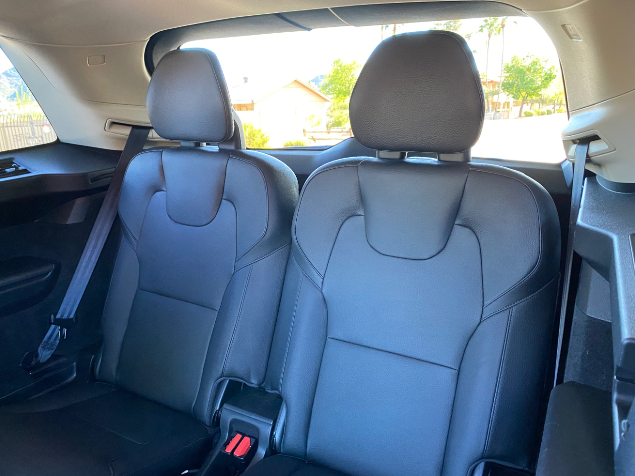 Volvo XC90 T6 AWD Momentum 6 Passenger 2020