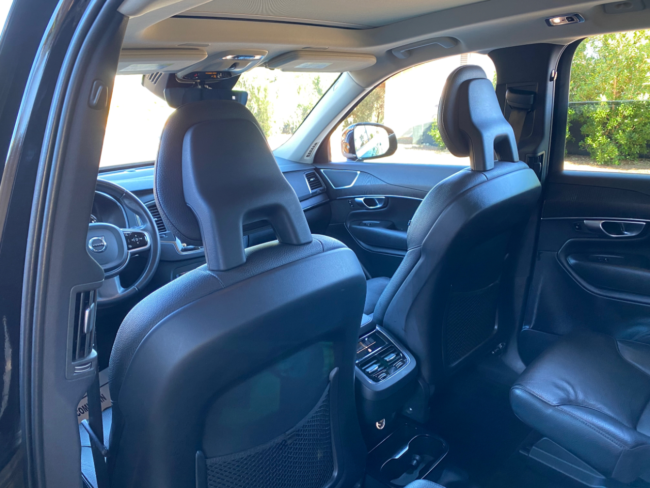 Volvo XC90 T6 AWD Momentum 6 Passenger 2020