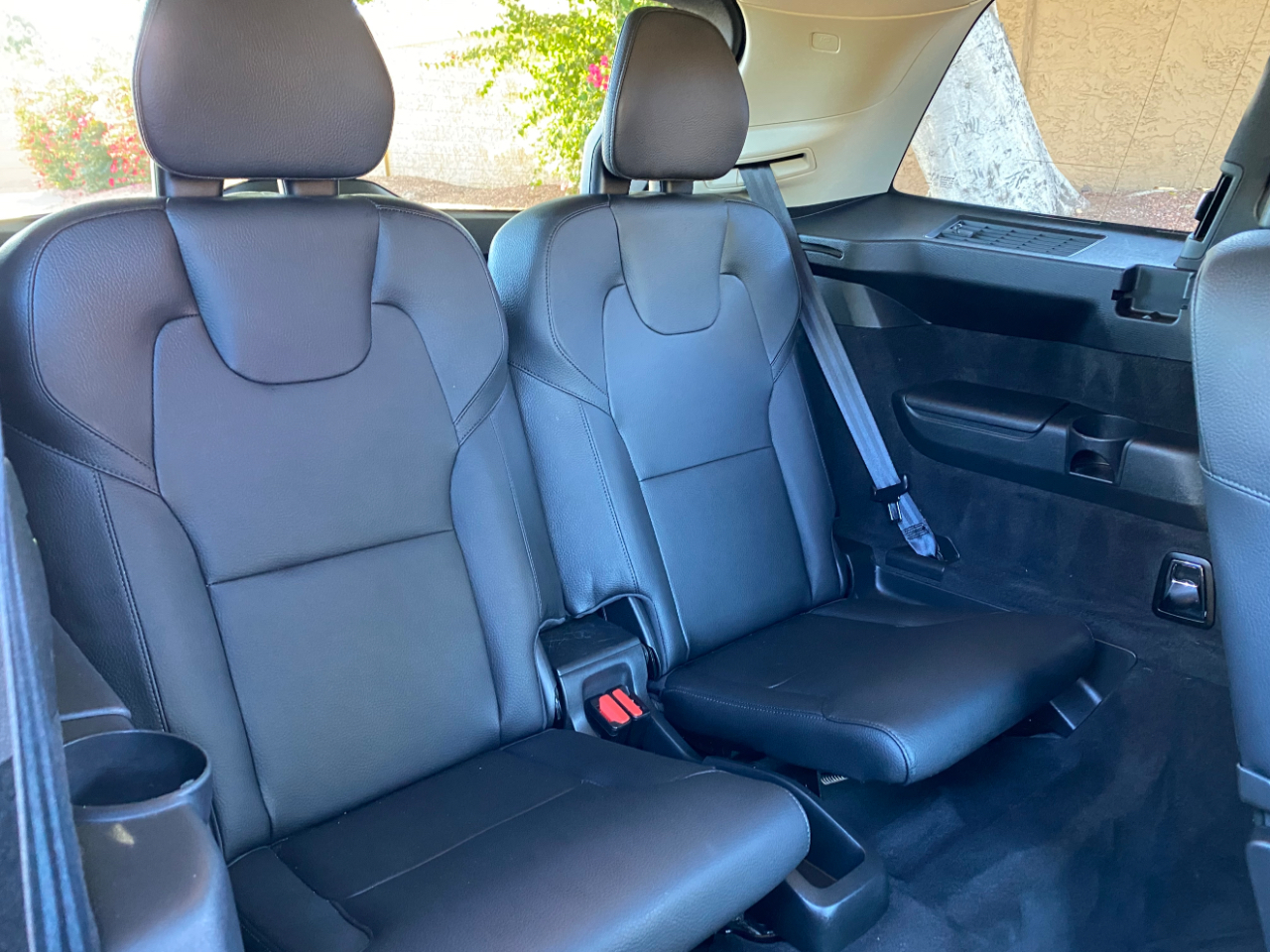 Volvo XC90 T6 AWD Momentum 6 Passenger 2020