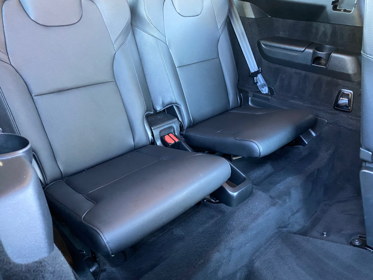 Volvo XC90 T6 AWD Momentum 6 Passenger 2020