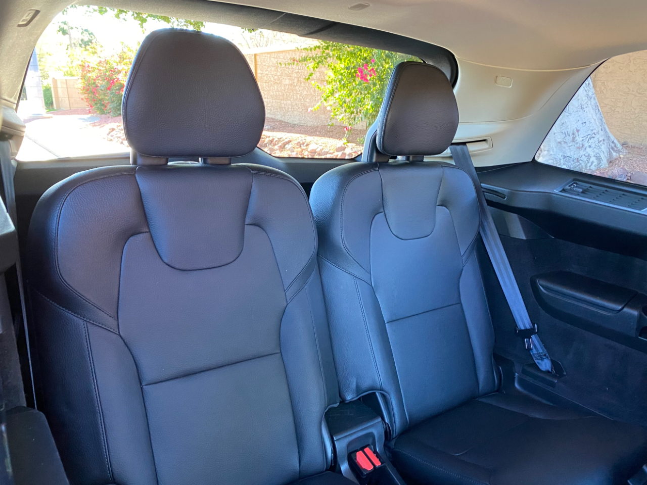 Volvo XC90 T6 AWD Momentum 6 Passenger 2020