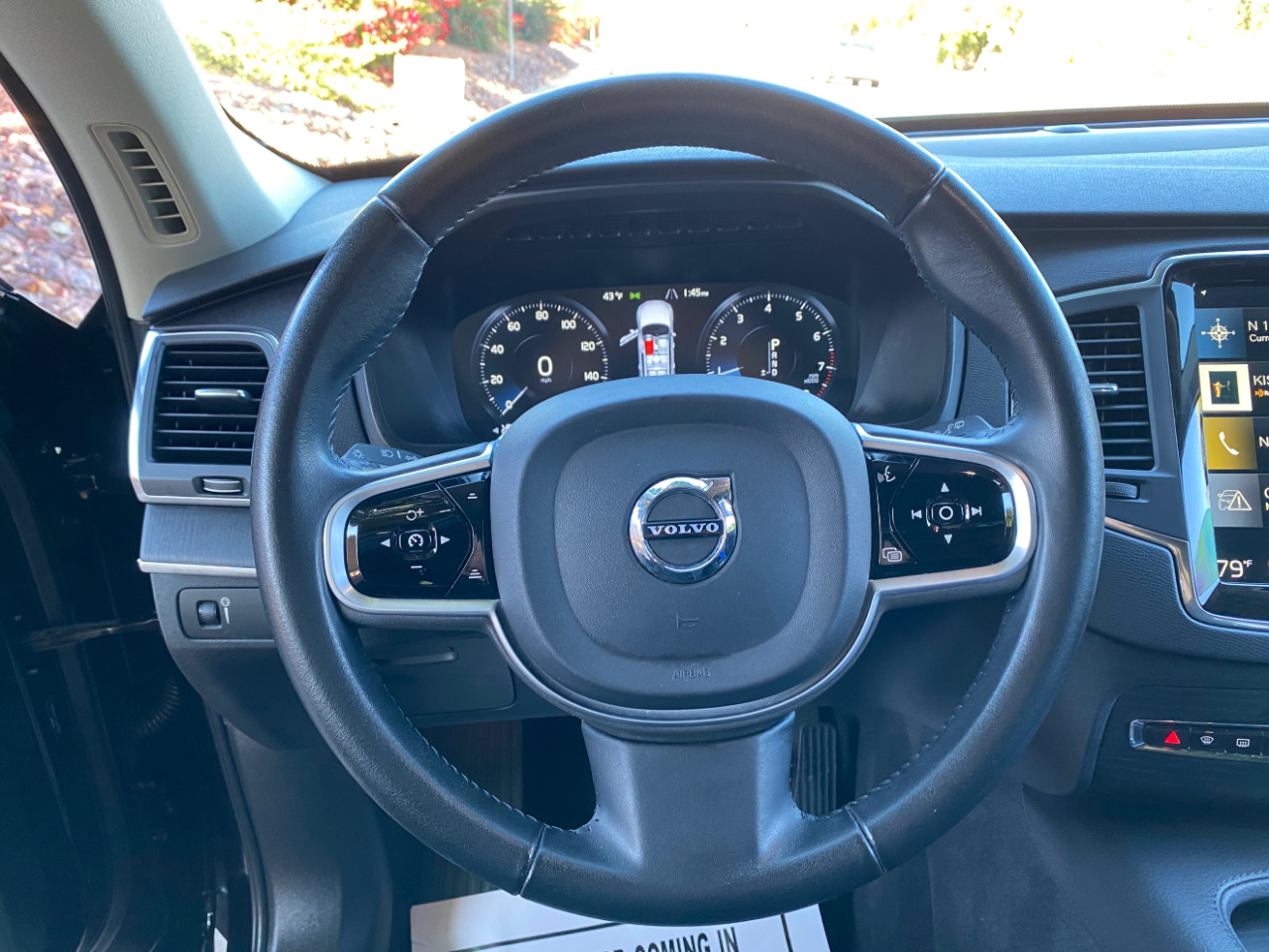 Volvo XC90 T6 AWD Momentum 6 Passenger 2020