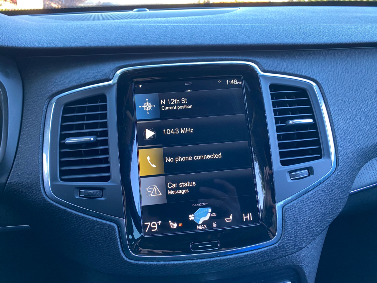 Volvo XC90 T6 AWD Momentum 6 Passenger 2020