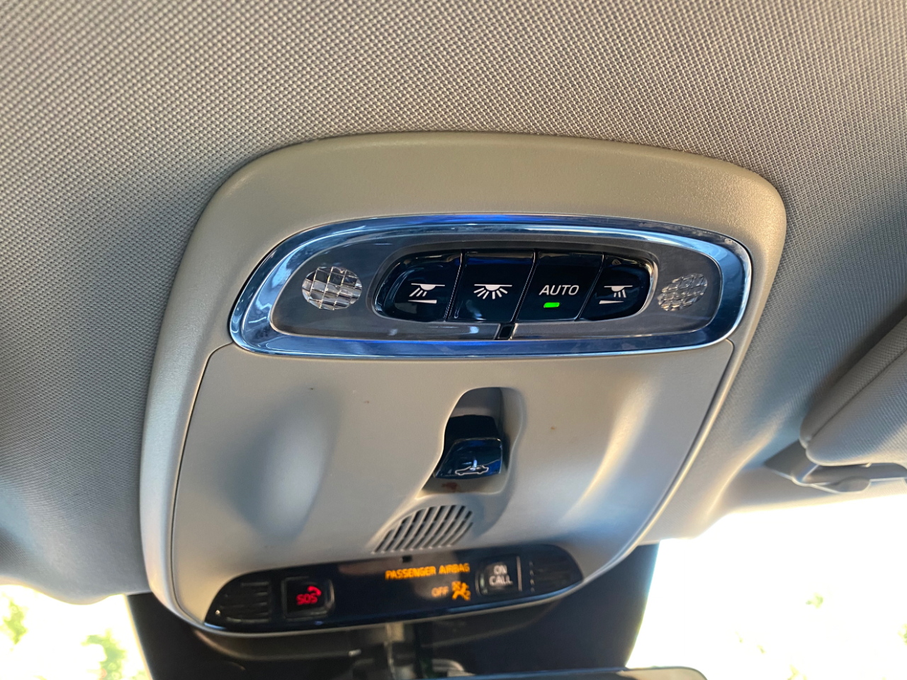 Volvo XC90 T6 AWD Momentum 6 Passenger 2020