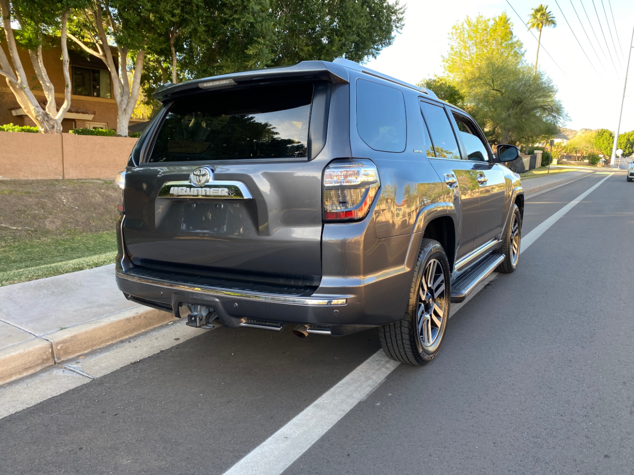 Toyota 4Runner Limited V6 2WD 2015