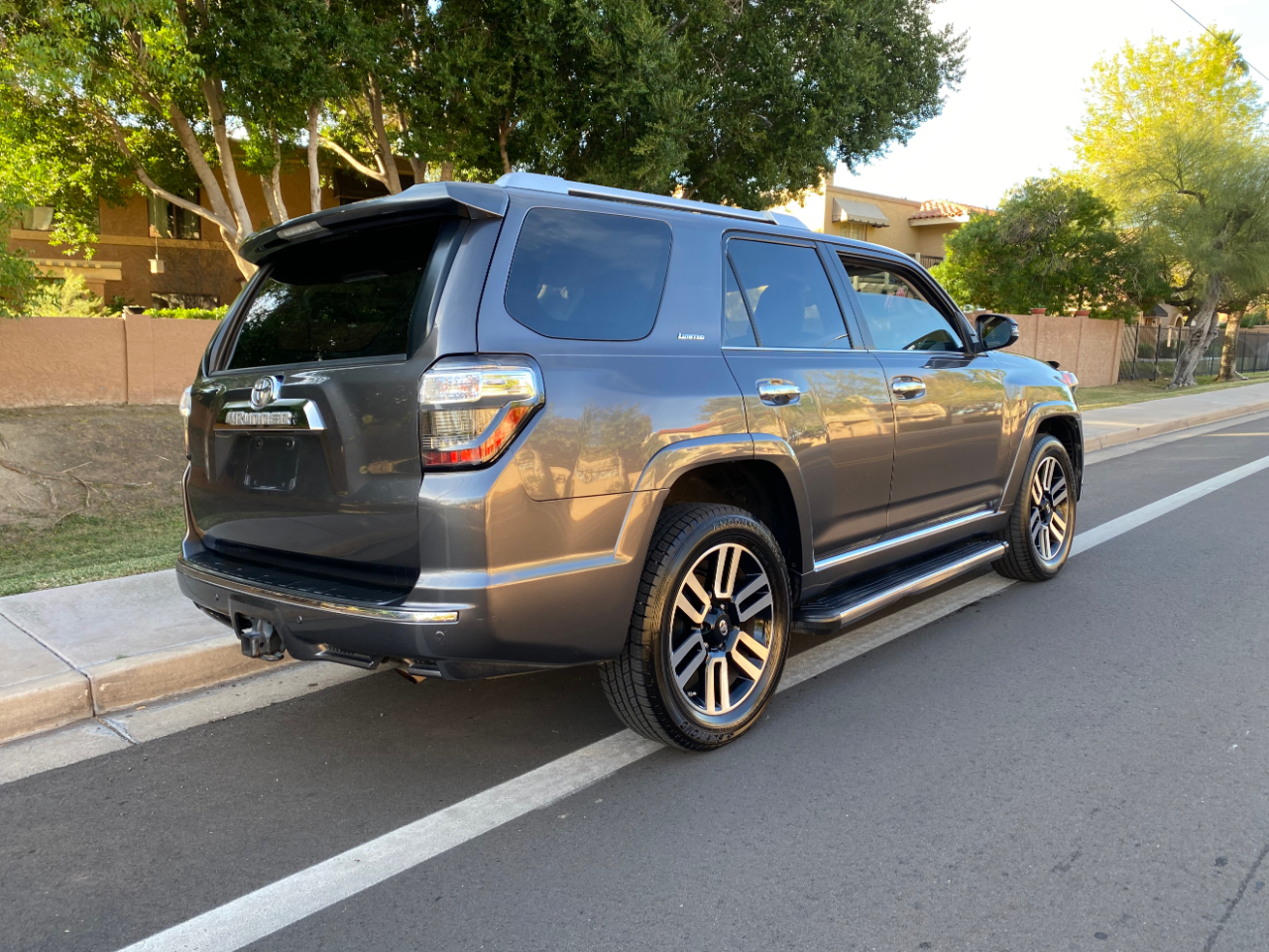 Toyota 4Runner Limited V6 2WD 2015