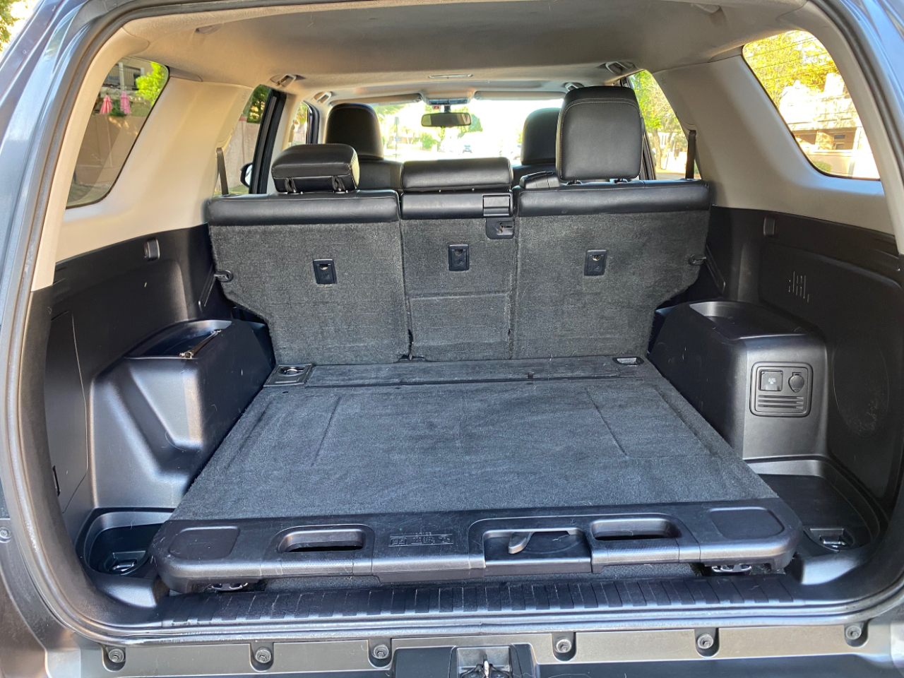 Toyota 4Runner Limited V6 2WD 2015