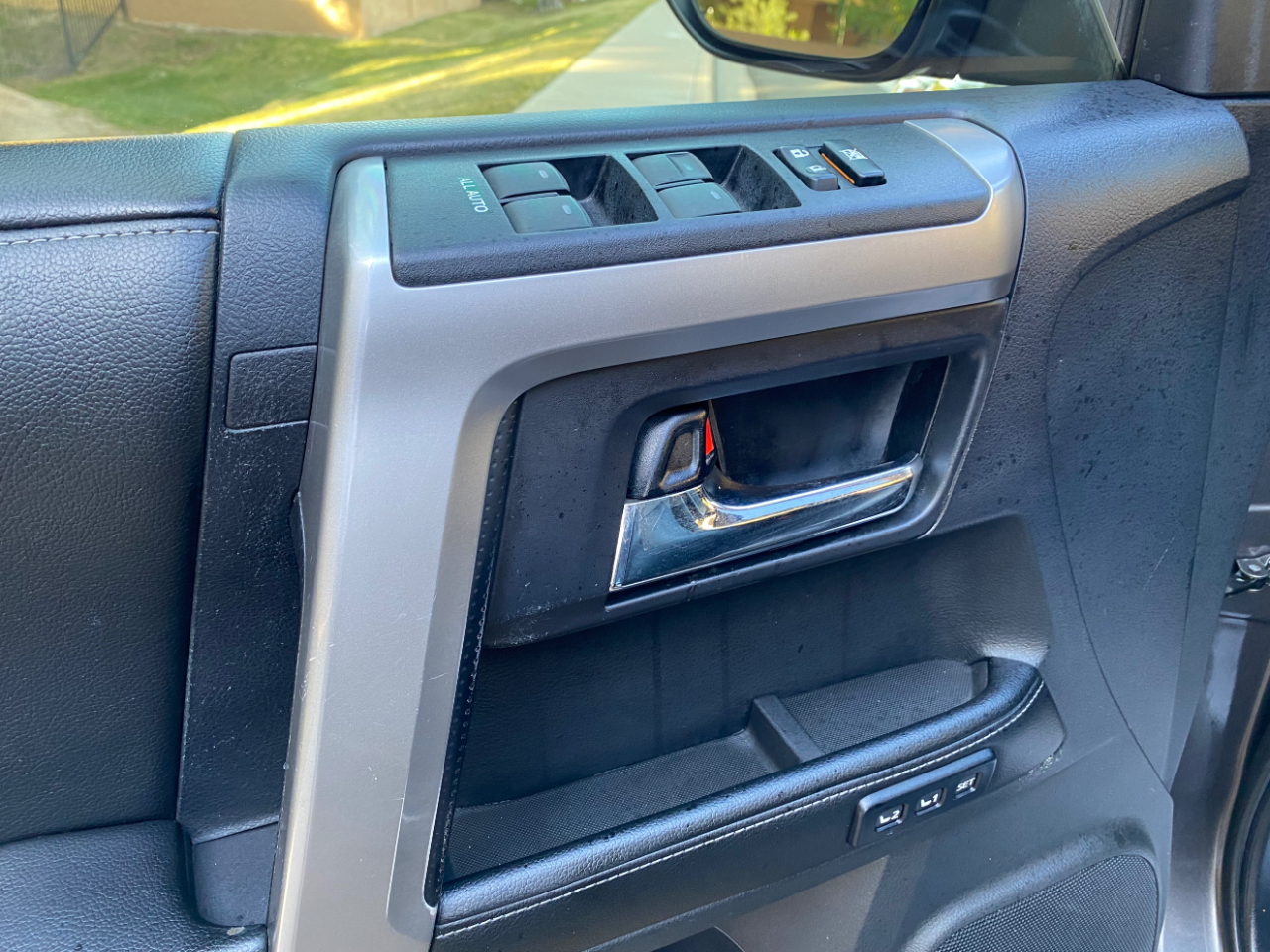 Toyota 4Runner Limited V6 2WD 2015