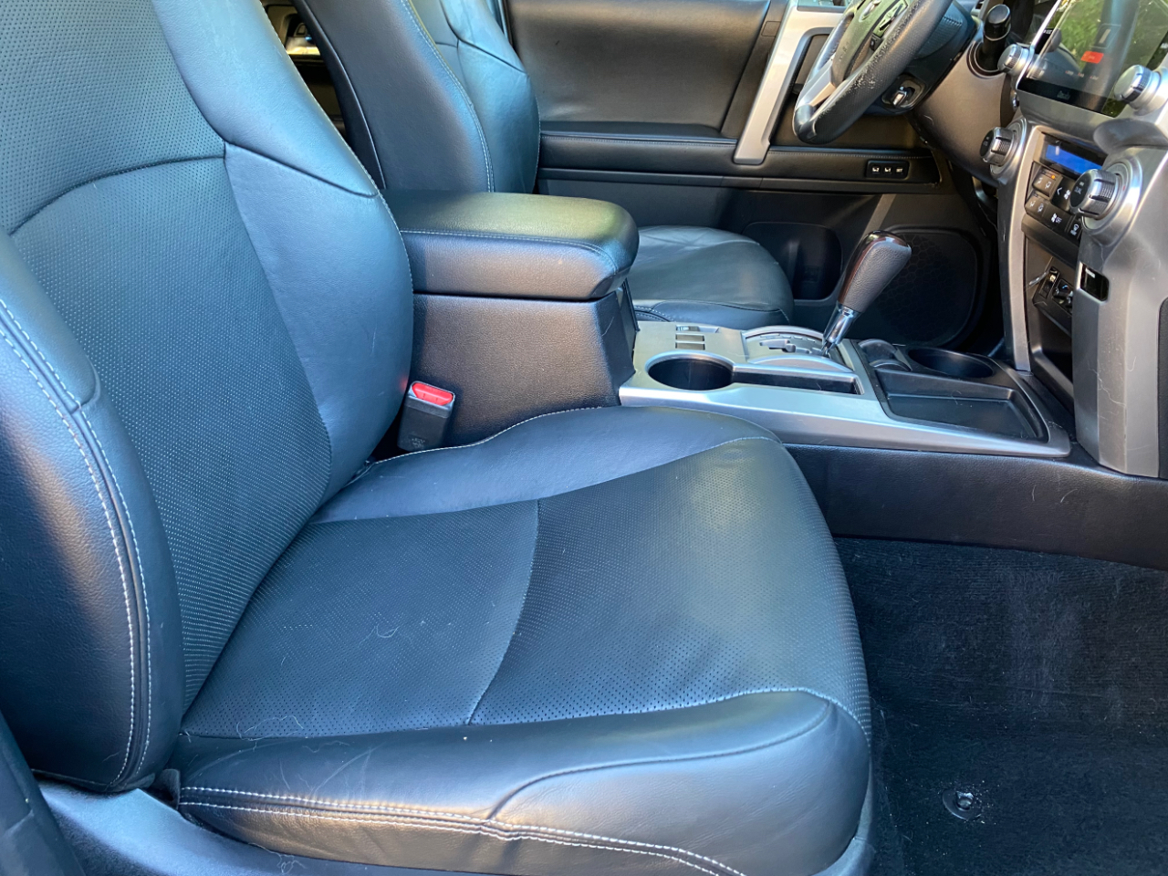 Toyota 4Runner Limited V6 2WD 2015