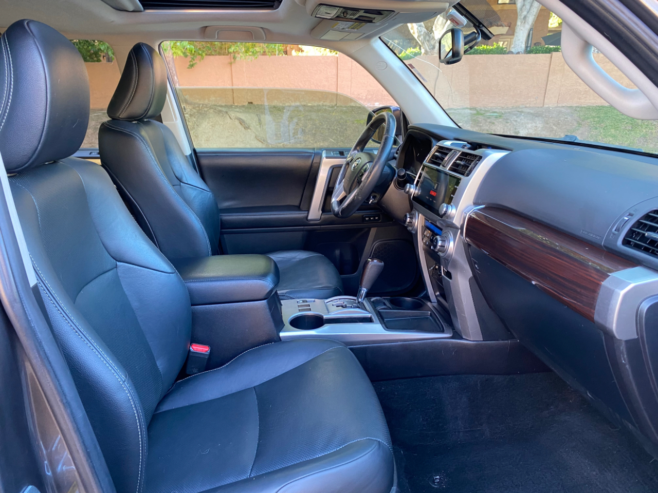 Toyota 4Runner Limited V6 2WD 2015