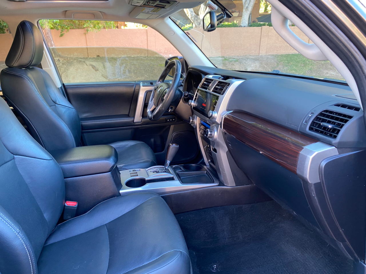 Toyota 4Runner Limited V6 2WD 2015