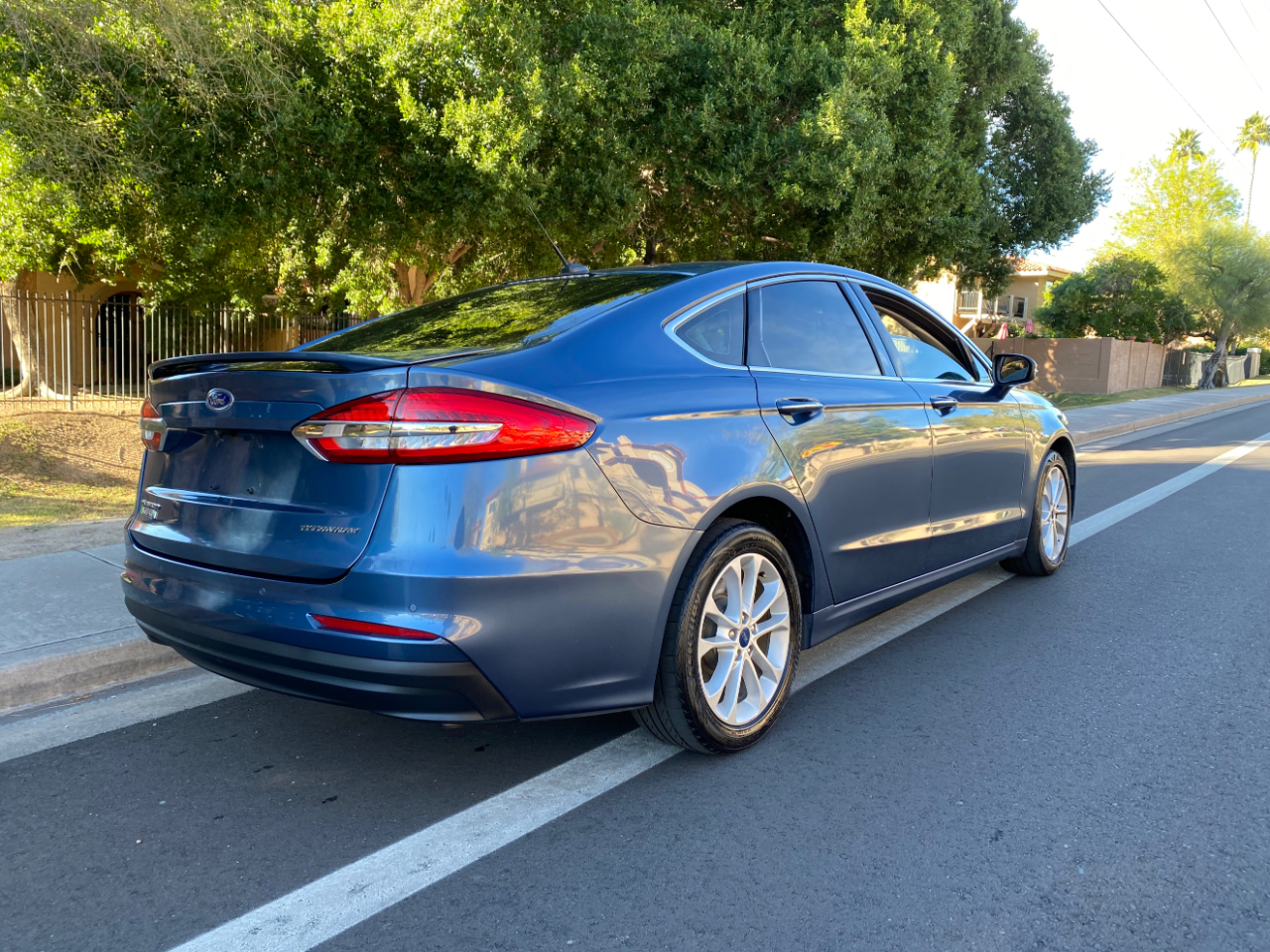 Ford Fusion Energi Titanium FWD 2019