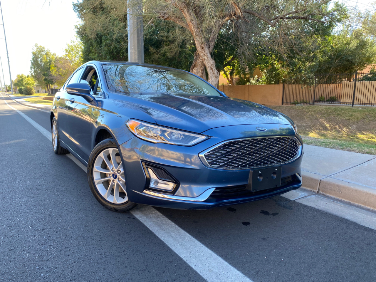Ford Fusion Energi Titanium FWD 2019