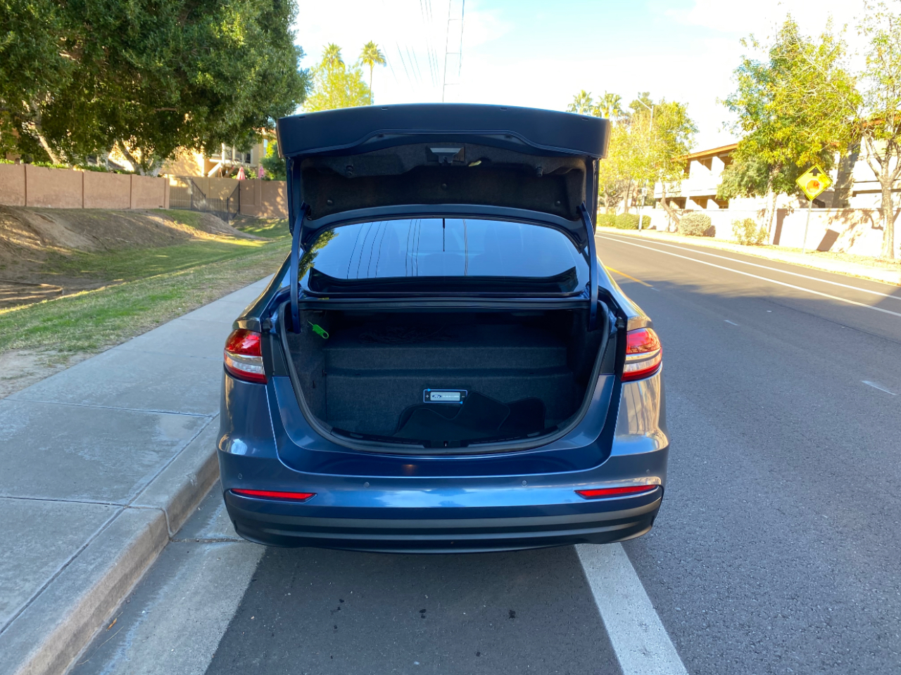 Ford Fusion Energi Titanium FWD 2019