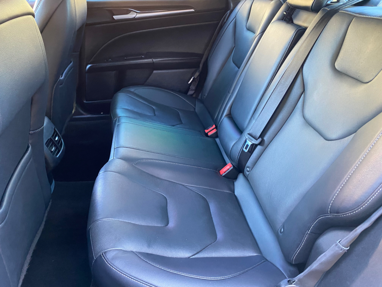 Ford Fusion Energi Titanium FWD 2019