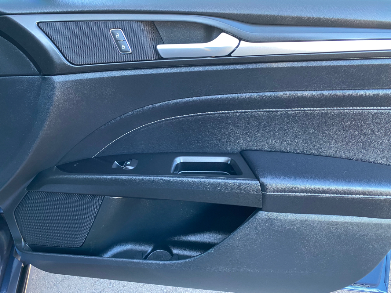 Ford Fusion Energi Titanium FWD 2019