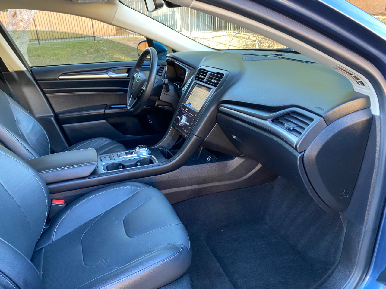 Ford Fusion Energi Titanium FWD 2019