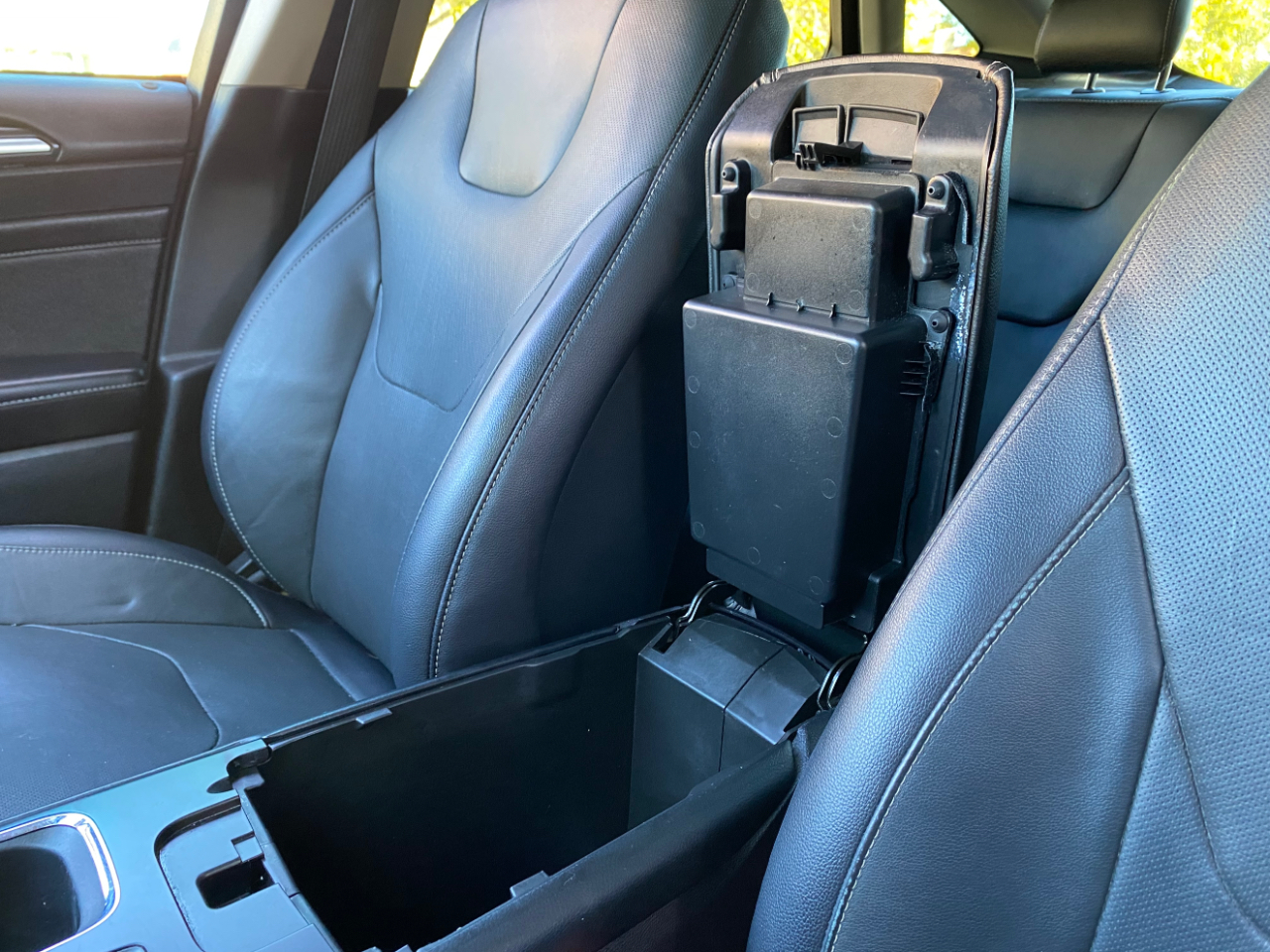 Ford Fusion Energi Titanium FWD 2019