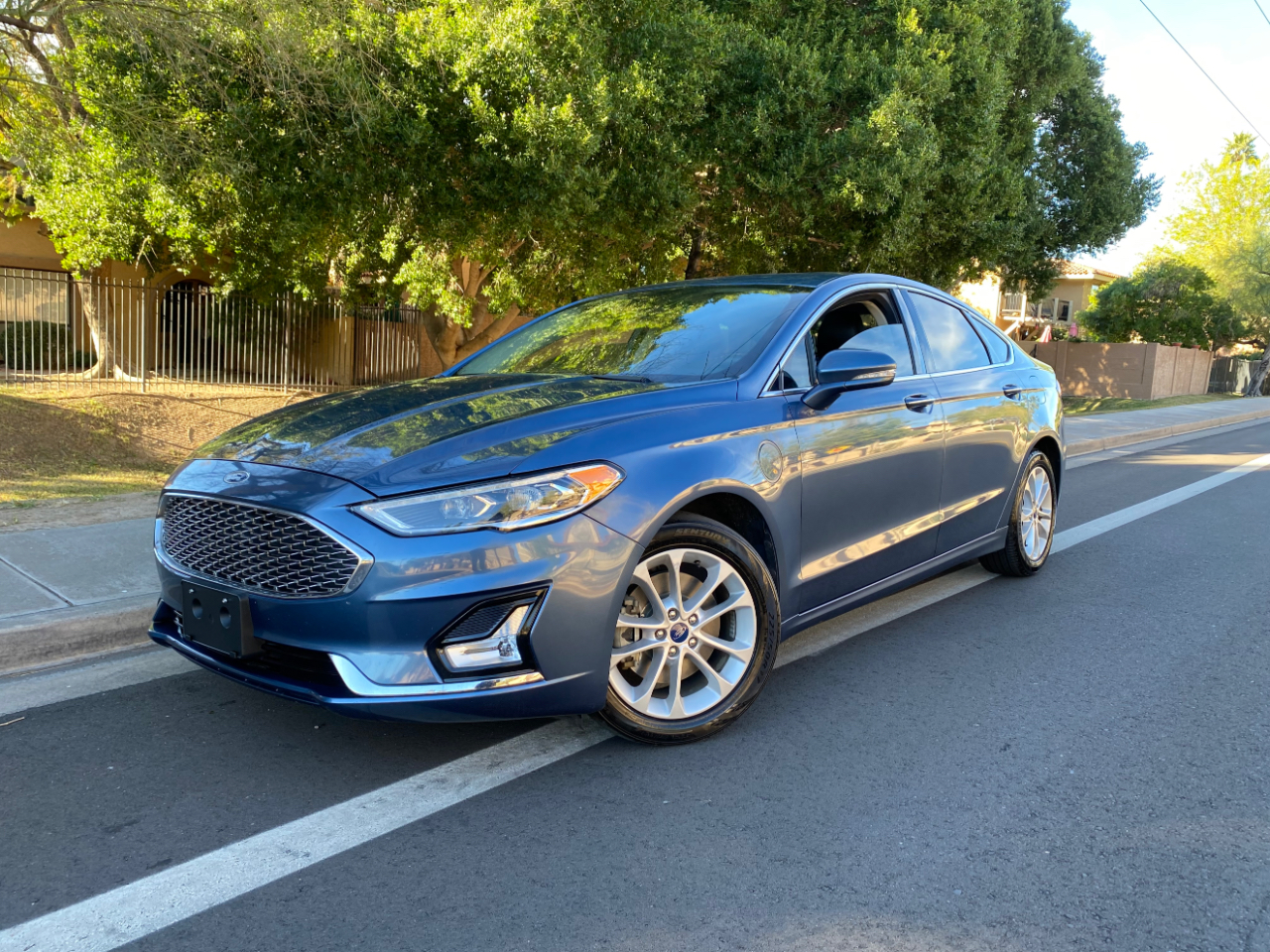 Ford Fusion Energi Titanium FWD 2019
