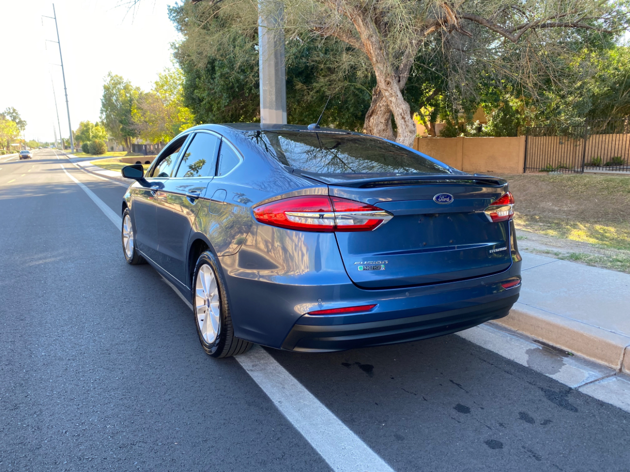 Ford Fusion Energi Titanium FWD 2019