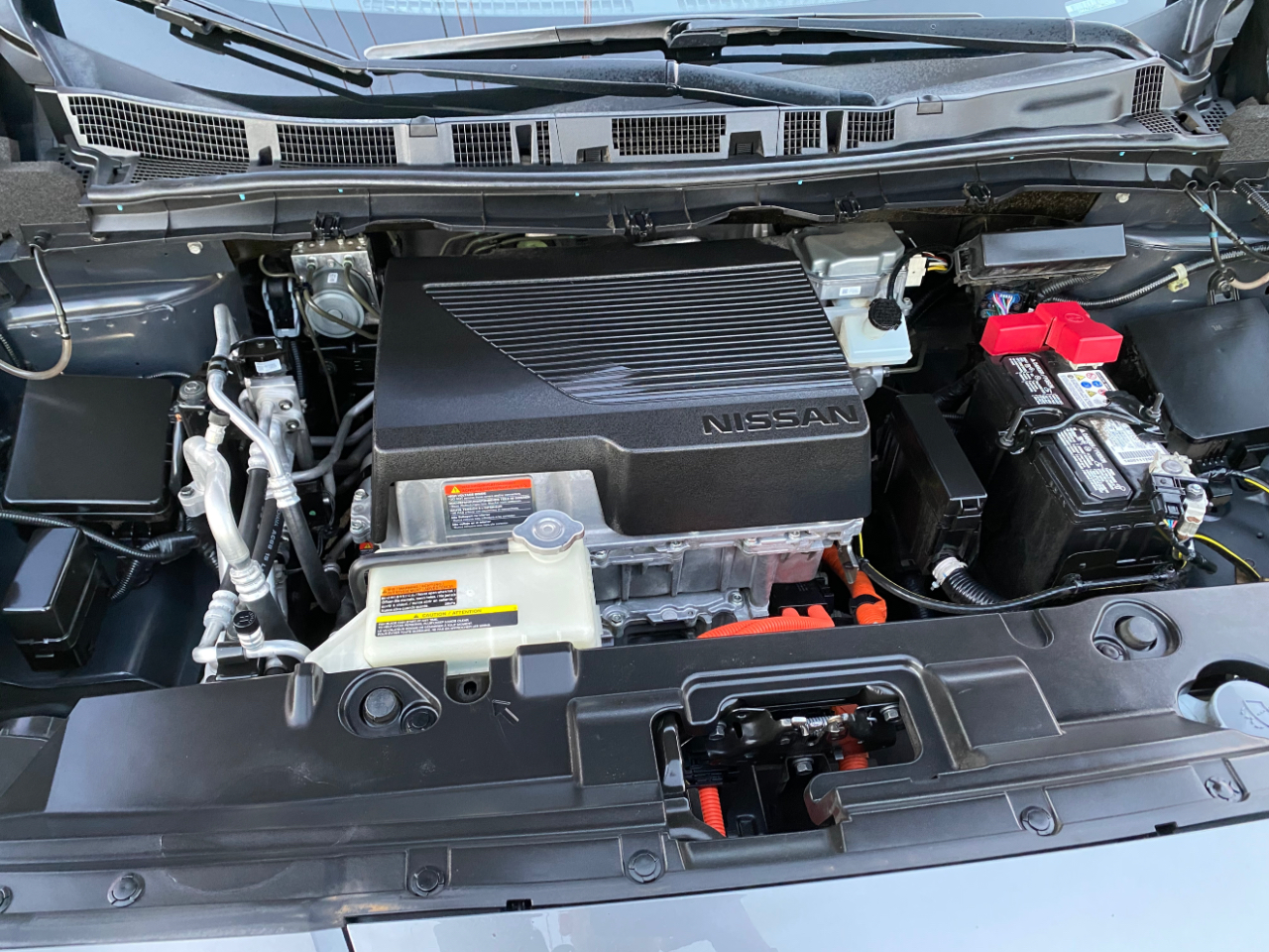 Nissan Leaf SV Hatchback 2021