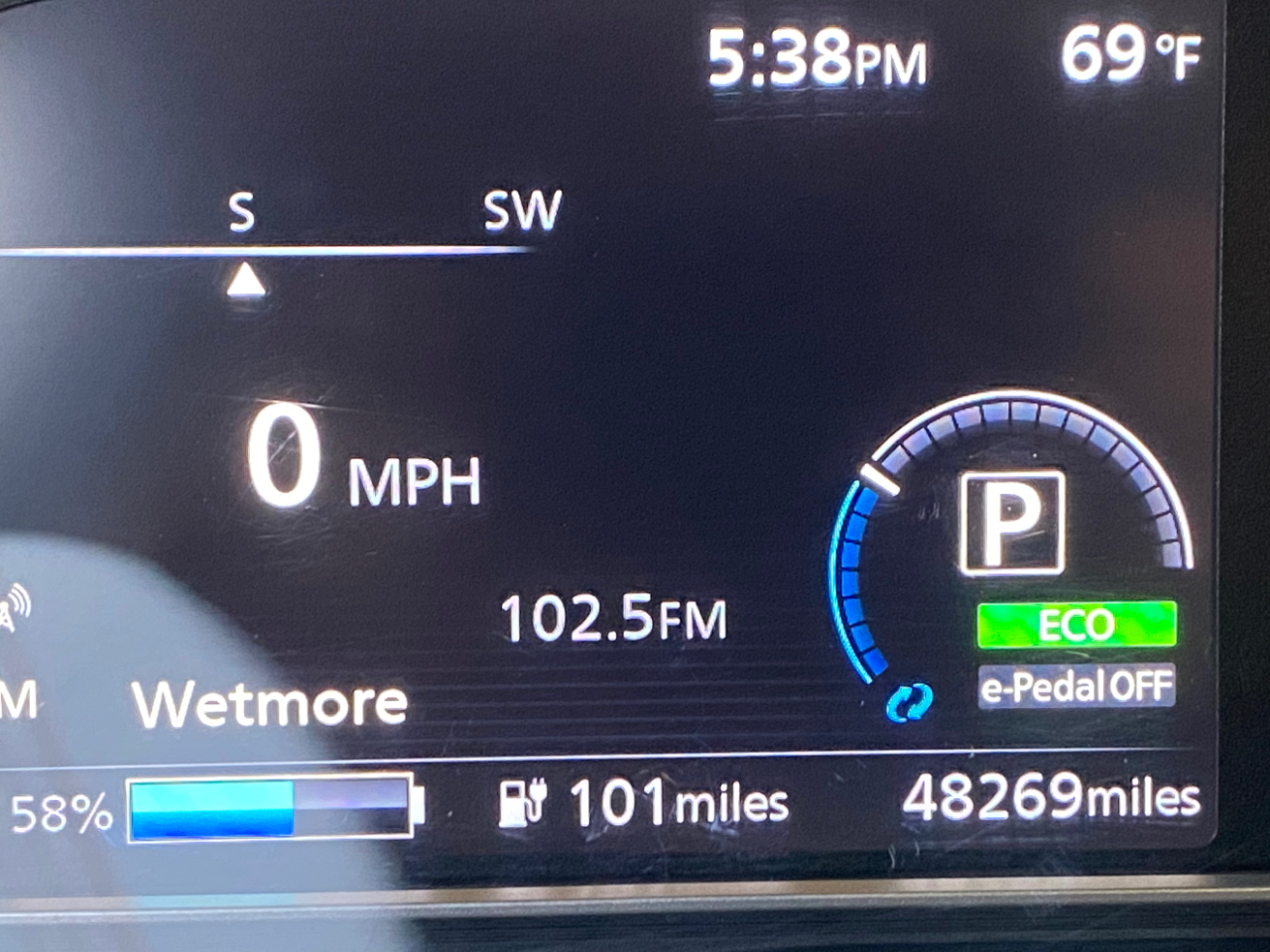 Nissan Leaf SV Hatchback 2021