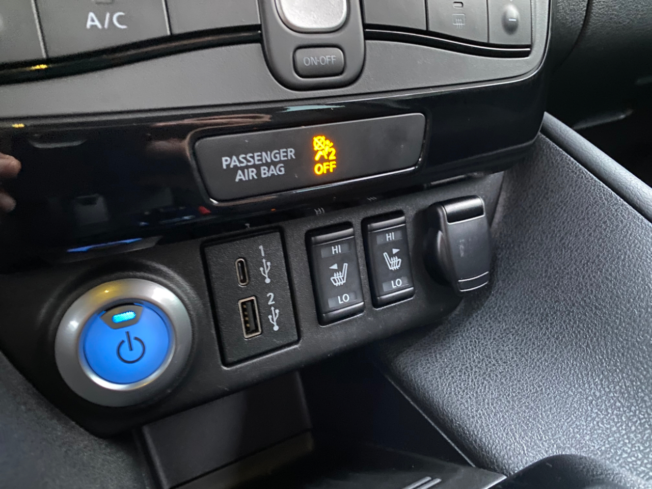 Nissan Leaf SV Hatchback 2021